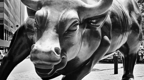 bull2bof2bwall2bstreet_0