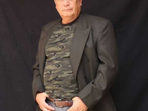 Archivos MRM│¿Y A USTED QUIÉN LE PAGA, ANTONIO?